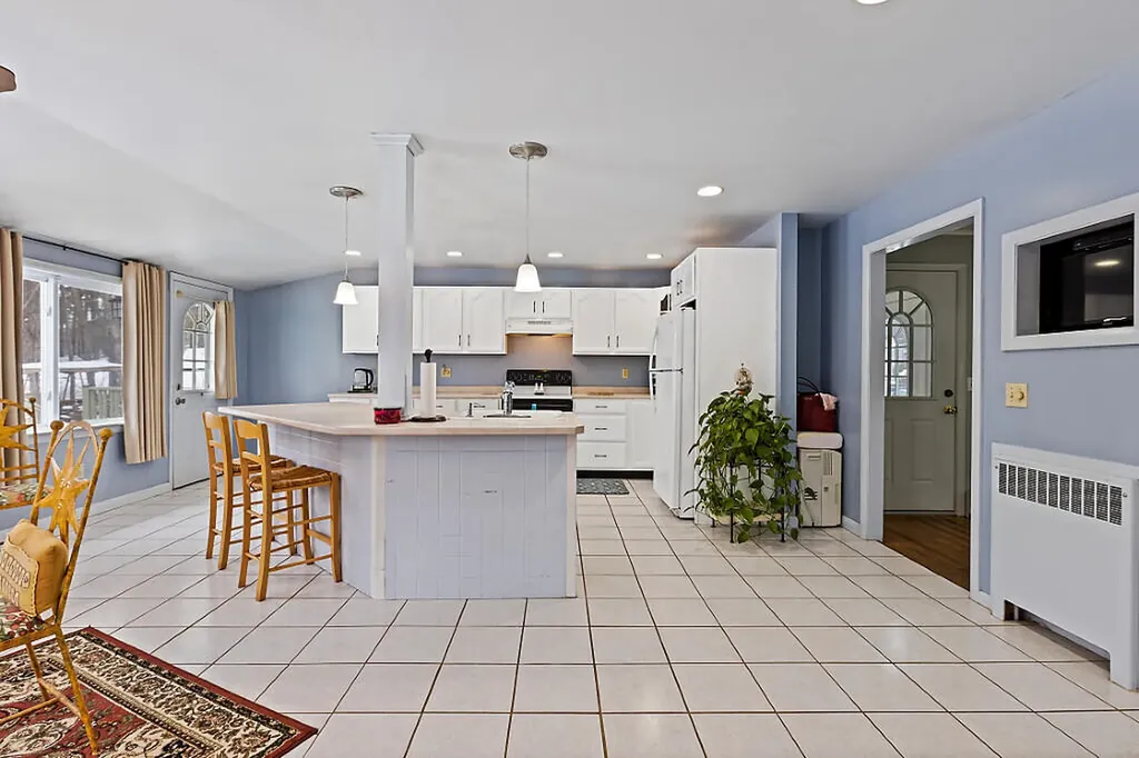 381 W River Road Augusta ME 04330