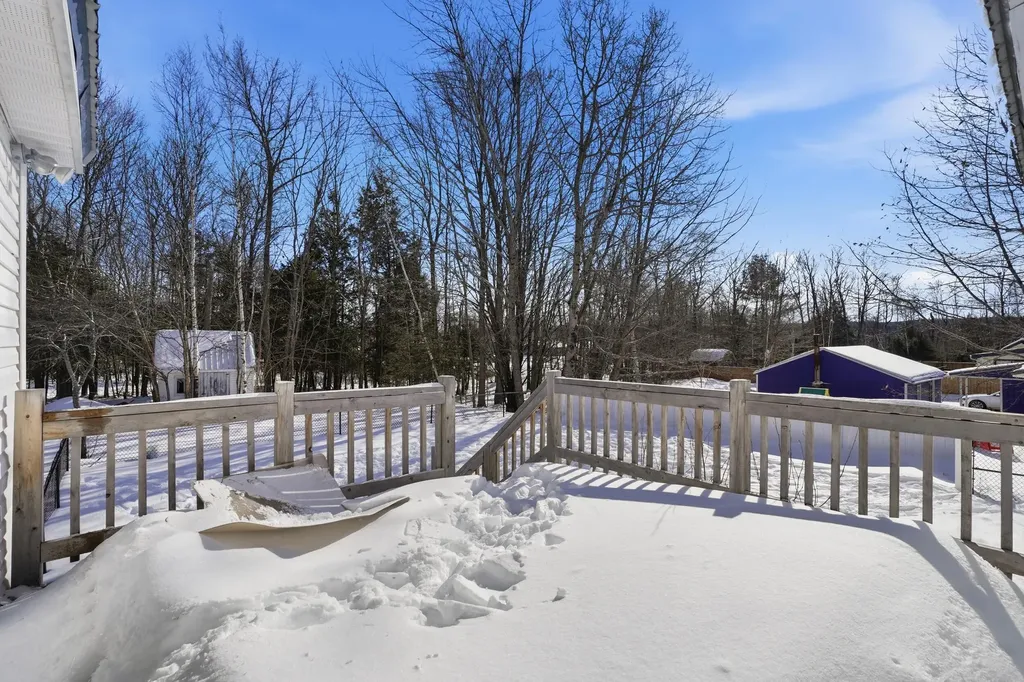 21 Independence Lane East Millinocket ME 04430