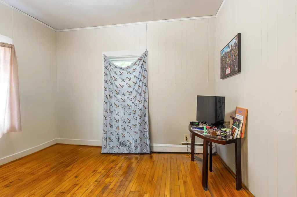 16 & 53 Osgood Avenue Mexico ME 04257