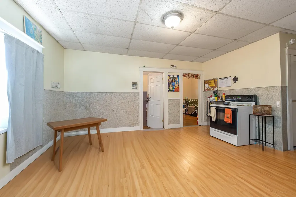 16 & 53 Osgood Avenue Mexico ME 04257
