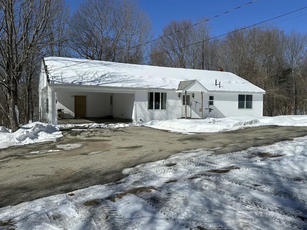 25 Yarmouth Road Gray ME 04039