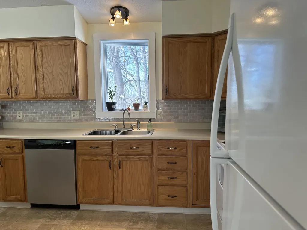 25 Yarmouth Road Gray ME 04039