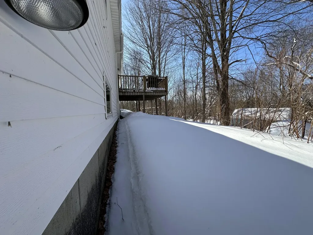 25 Yarmouth Road Gray ME 04039