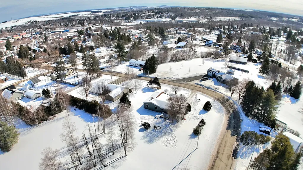 7 Lynn Drive Caribou ME 04736