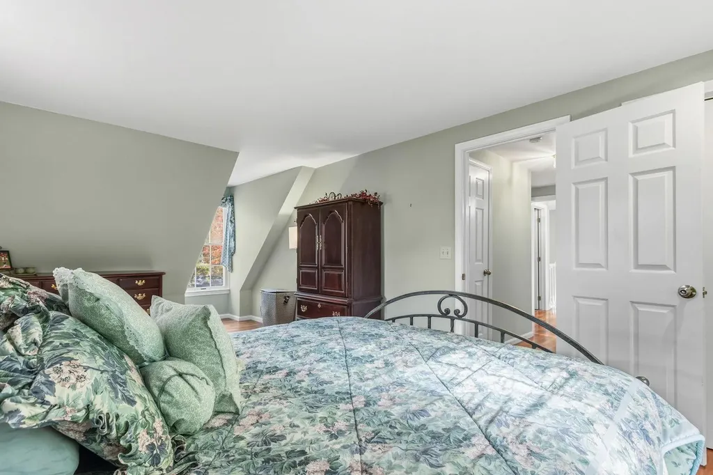 2 Bunker Hill Terrace Scarborough ME 04074