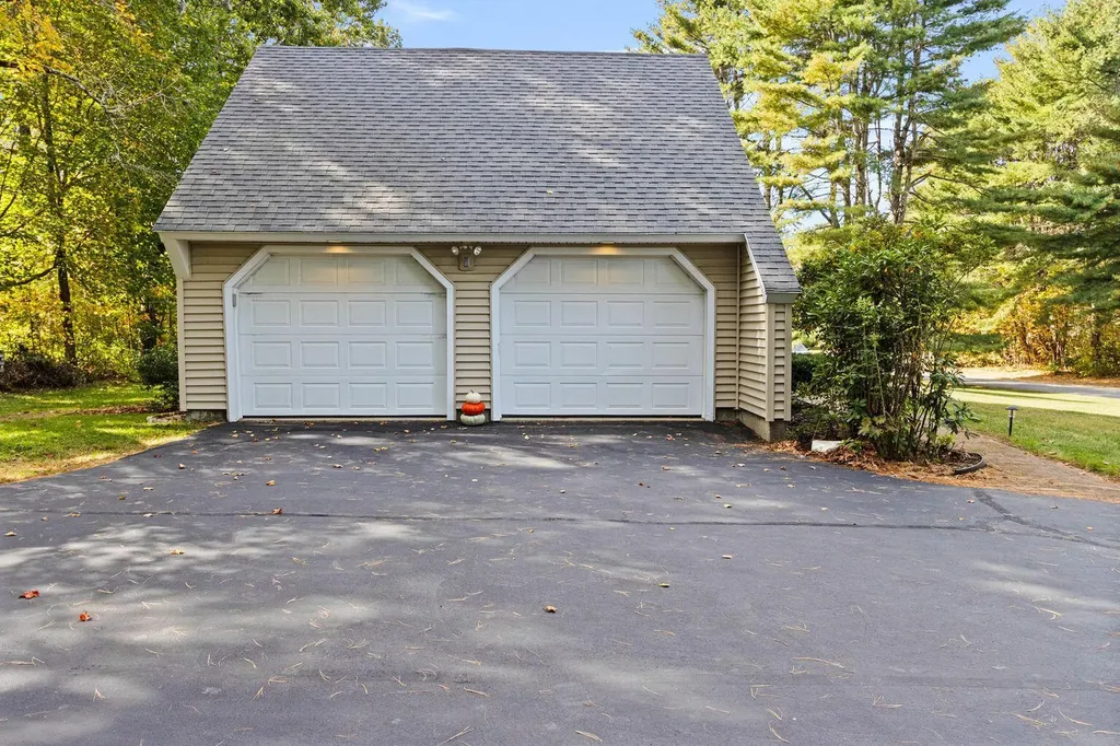 2 Bunker Hill Terrace Scarborough ME 04074