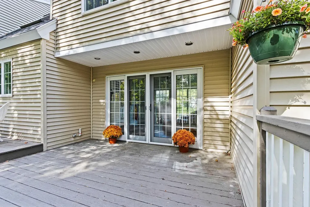 2 Bunker Hill Terrace Scarborough ME 04074