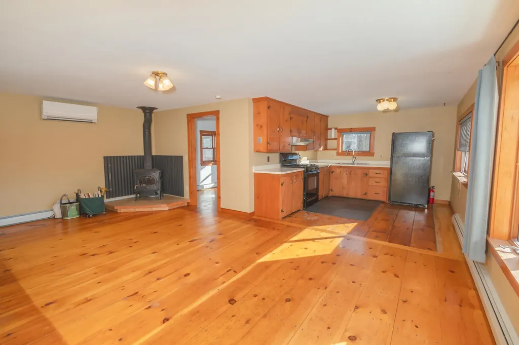 406 Industry Road Farmington ME 04938