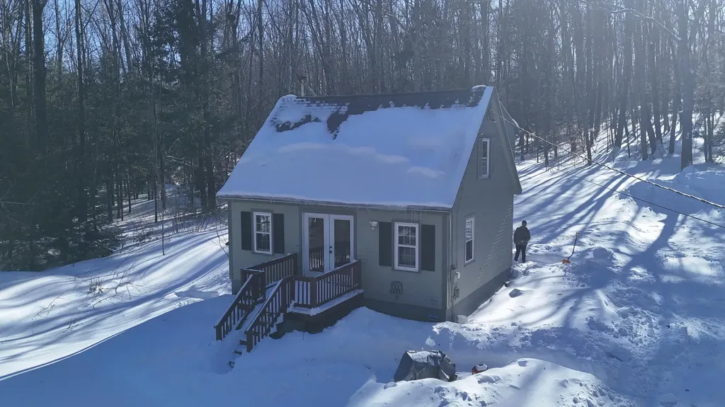 776 Cape Road Hollis ME 04042