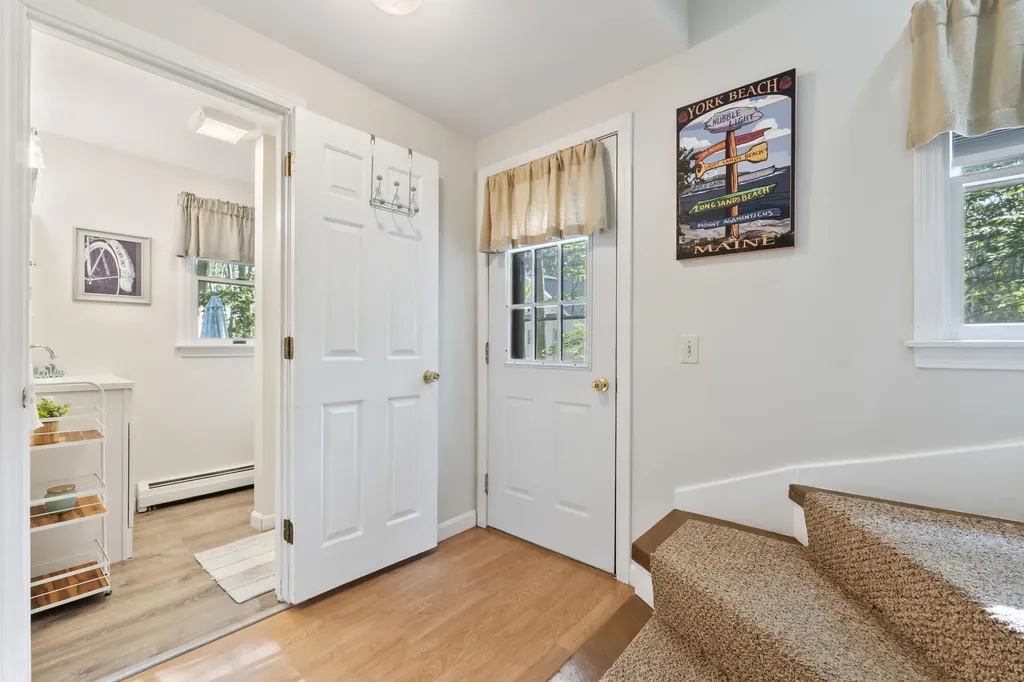 12 Cardinal Lane York ME 03909
