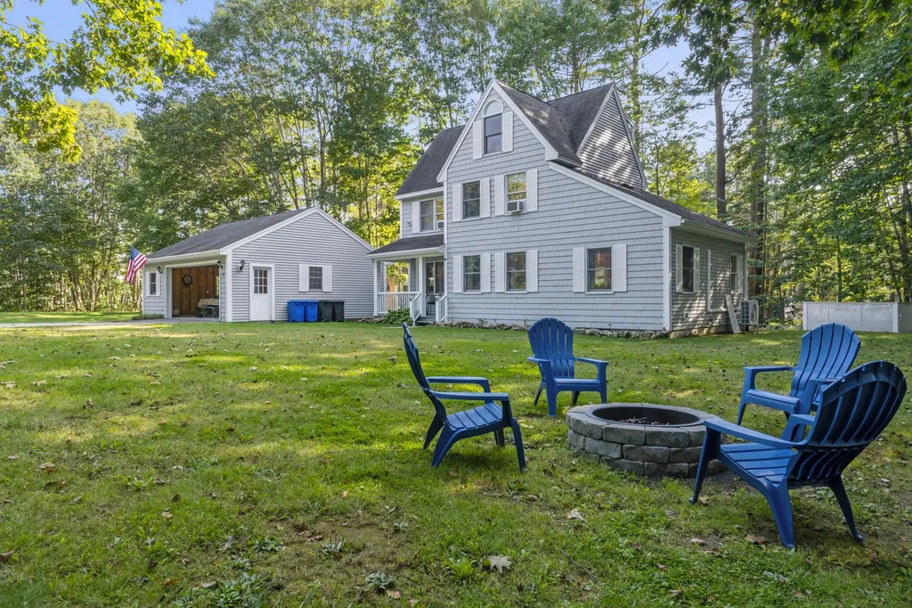 12 Cardinal Lane York ME 03909