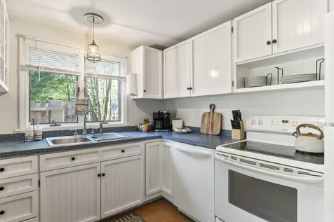 12 Cardinal Lane York ME 03909