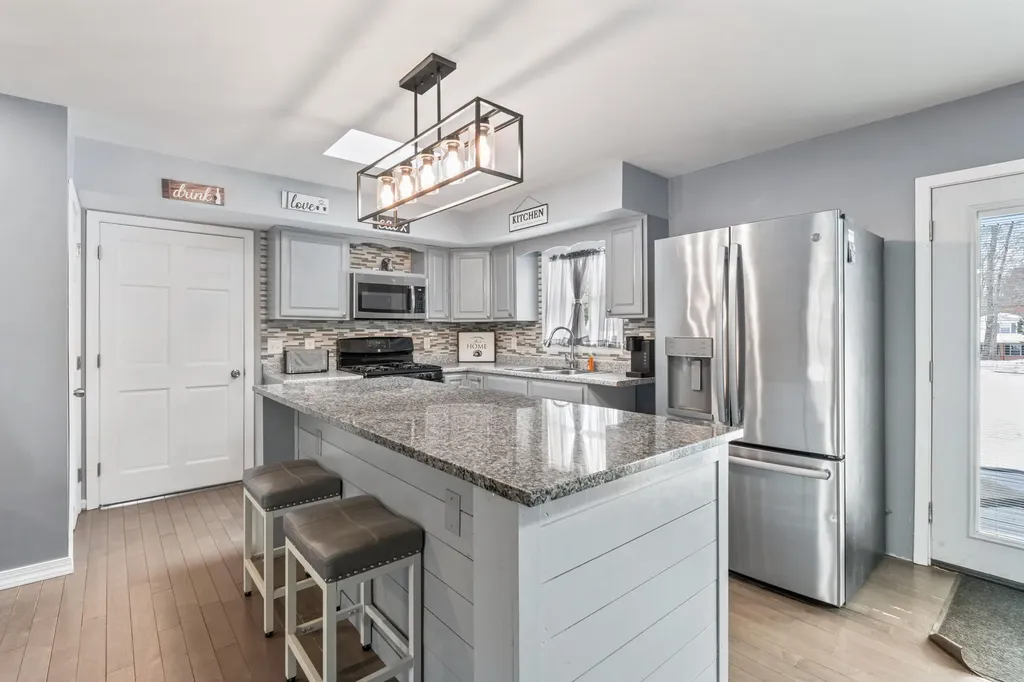 97 1st Street West Gardiner ME 04345