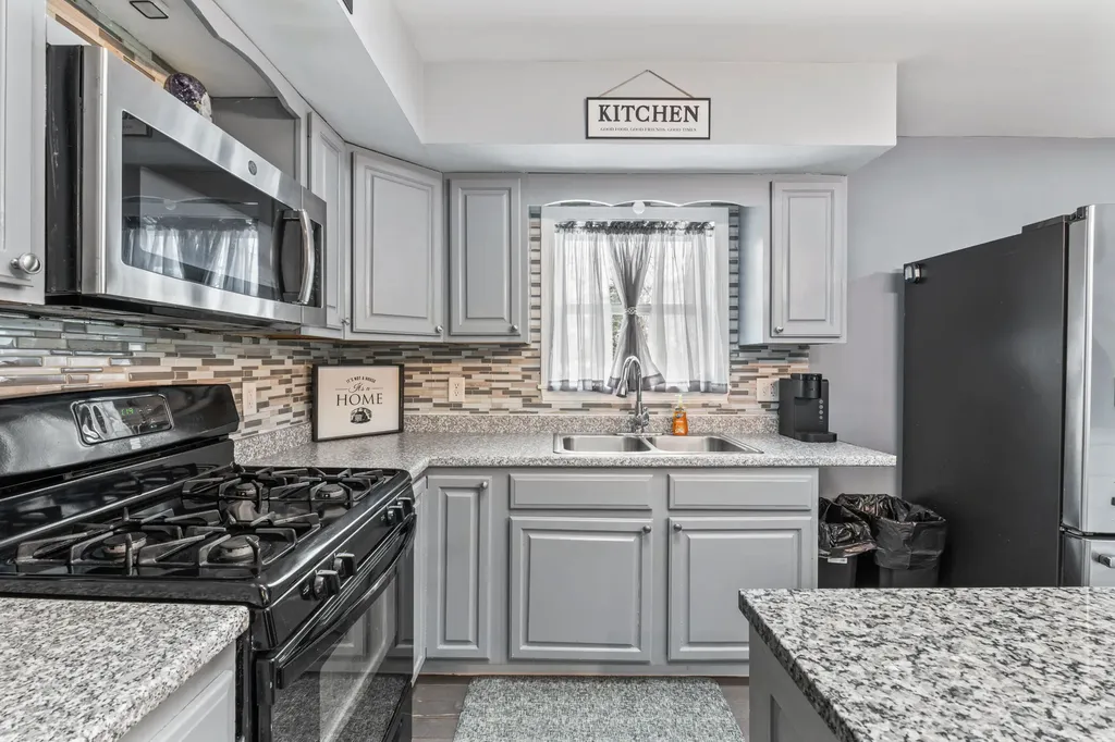 97 1st Street West Gardiner ME 04345