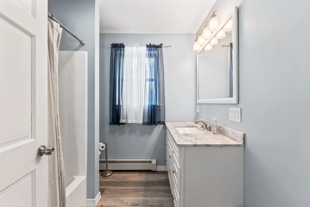 97 1st Street West Gardiner ME 04345