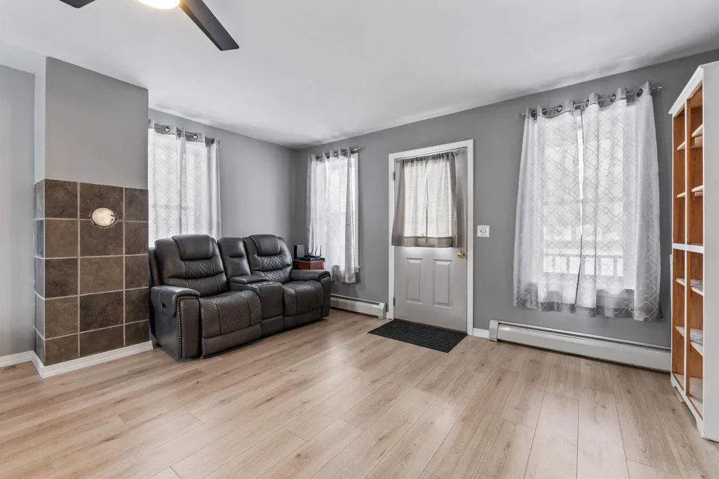 97 1st Street West Gardiner ME 04345
