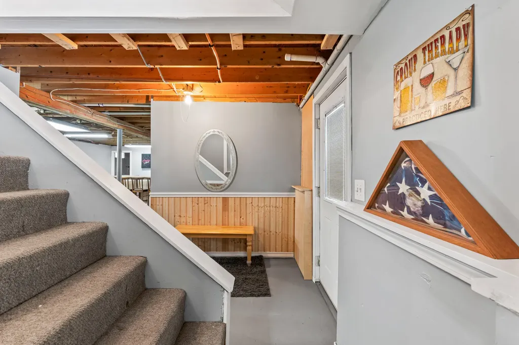 97 1st Street West Gardiner ME 04345