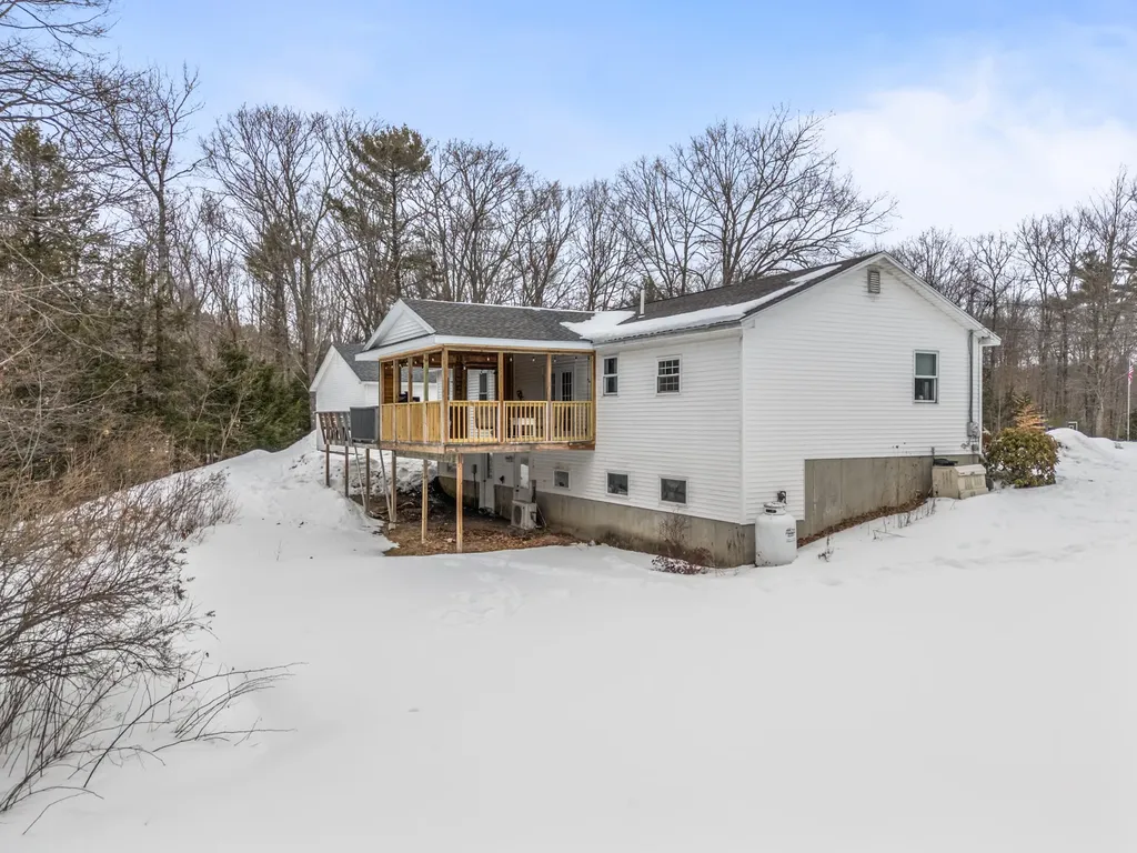 97 1st Street West Gardiner ME 04345