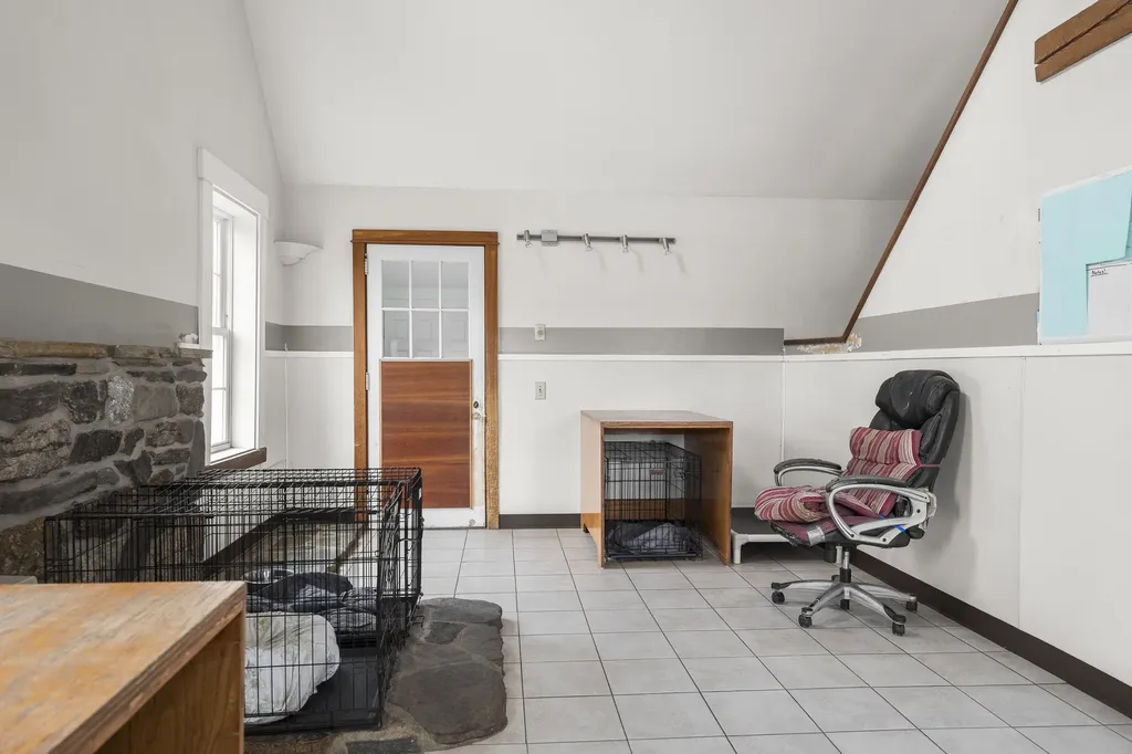 144 Middle Road Edgecomb ME 04556