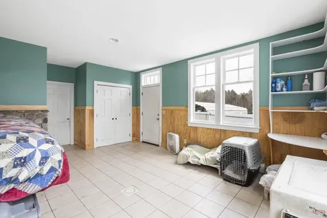 144 Middle Road Edgecomb ME 04556
