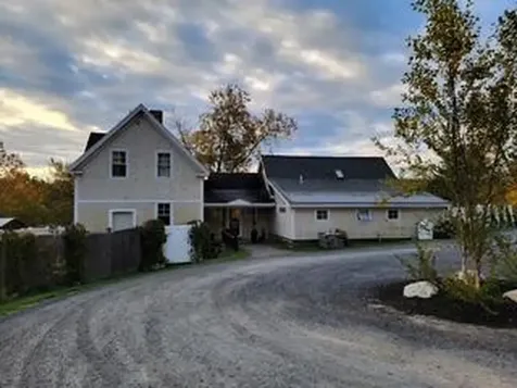 144 Middle Road Edgecomb ME 04556