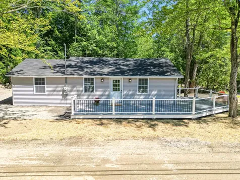82 Sunflower Lane Sidney ME 04330