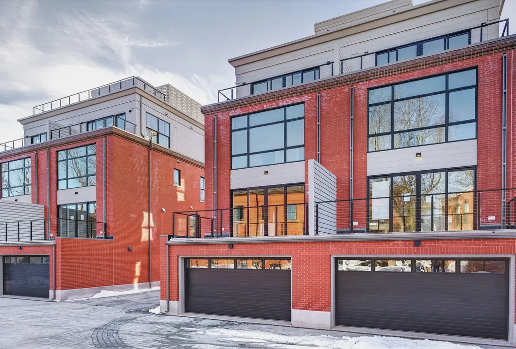 55 Carleton Street Portland ME 04102
