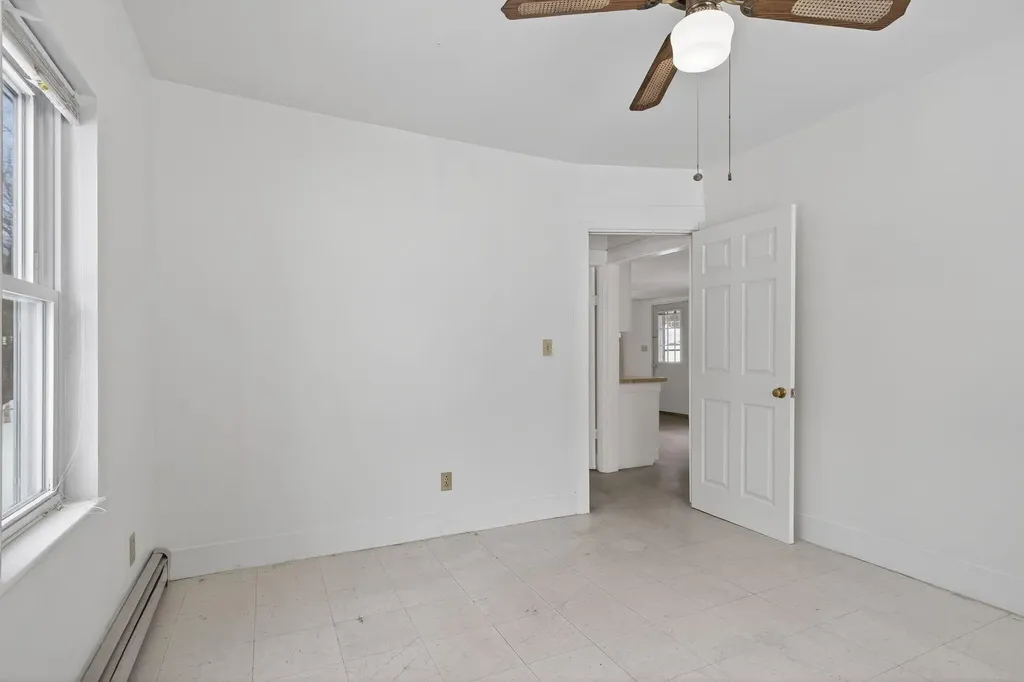 8-10 Bayview Lane Kittery ME 03904