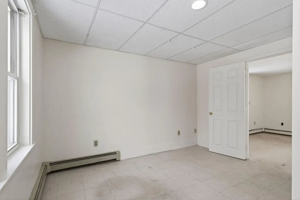 8-10 Bayview Lane Kittery ME 03904