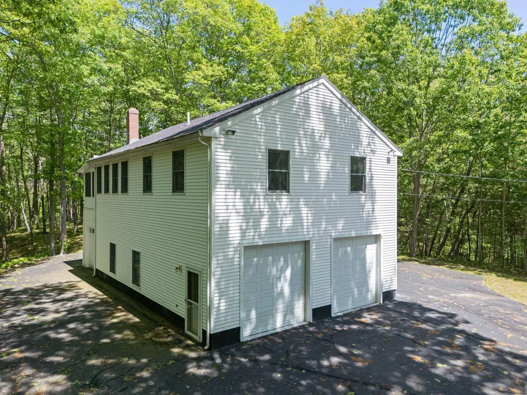 8-10 Bayview Lane Kittery ME 03904