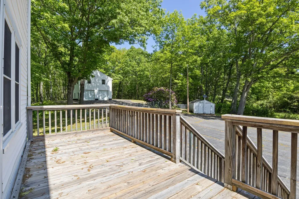 8-10 Bayview Lane Kittery ME 03904