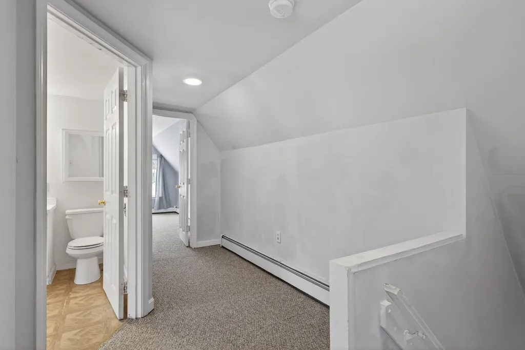 8-10 Bayview Lane Kittery ME 03904