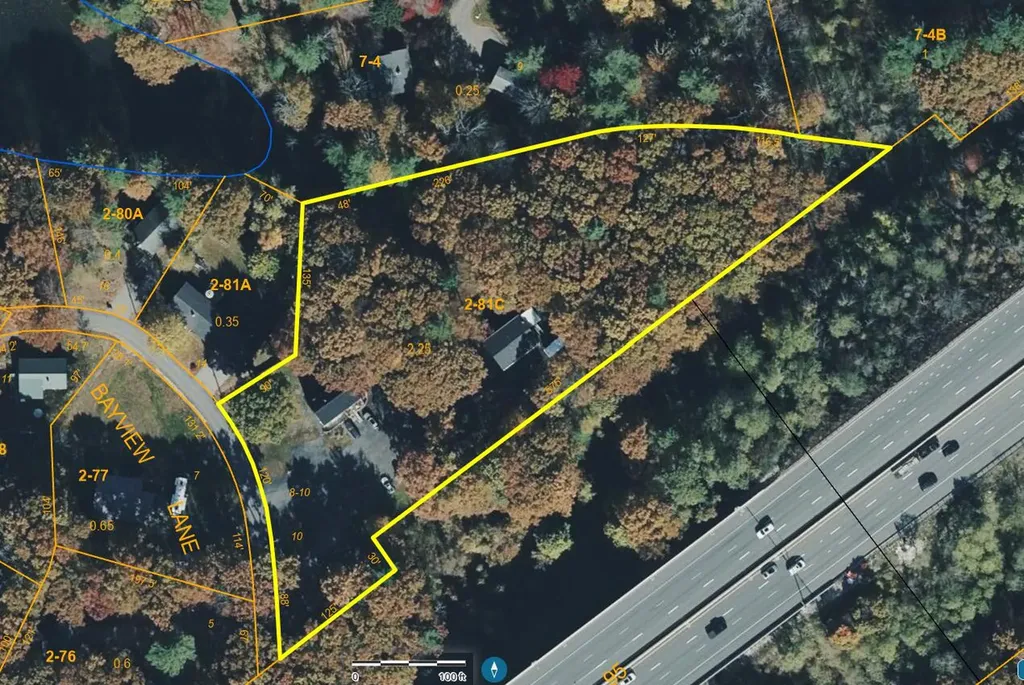8-10 Bayview Lane Kittery ME 03904