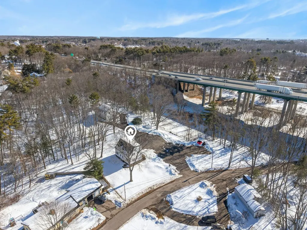 8-10 Bayview Lane Kittery ME 03904