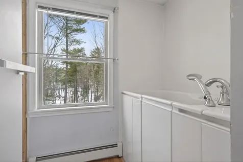 8-10 Bayview Lane Kittery ME 03904