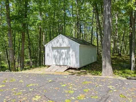 8-10 Bayview Lane Kittery ME 03904