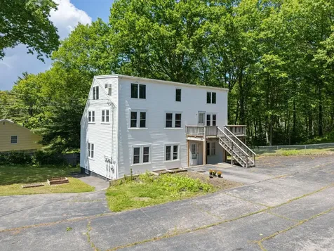 8-10 Bayview Lane Kittery ME 03904