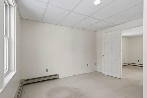 8-10 Bayview Lane Kittery ME 03904