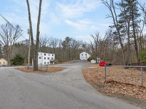 8-10 Bayview Lane Kittery ME 03904