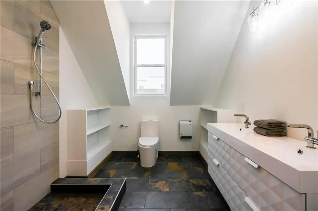 87 Newbury Street Portland ME 04101