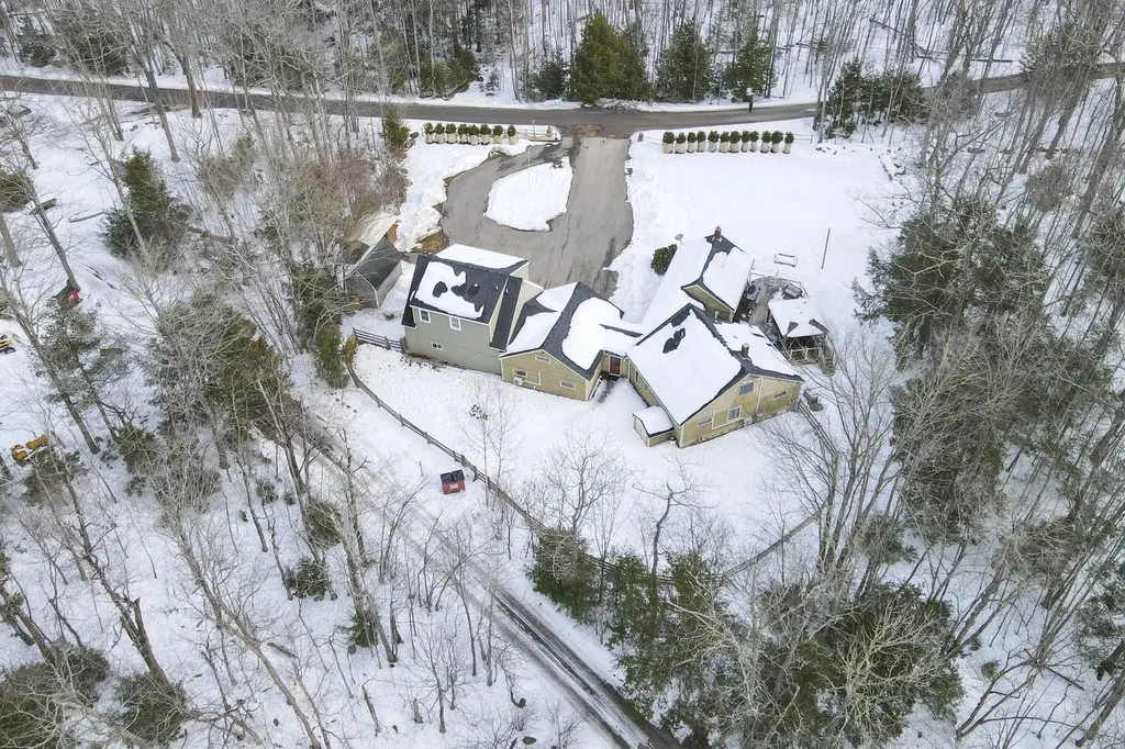 23 Bonnie Lane Union ME 04862