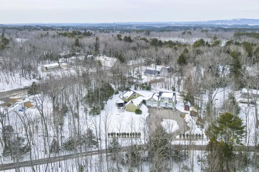 23 Bonnie Lane Union ME 04862