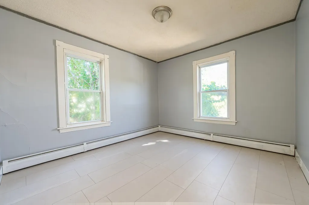 425 Cumberland Street Rumford ME 04276