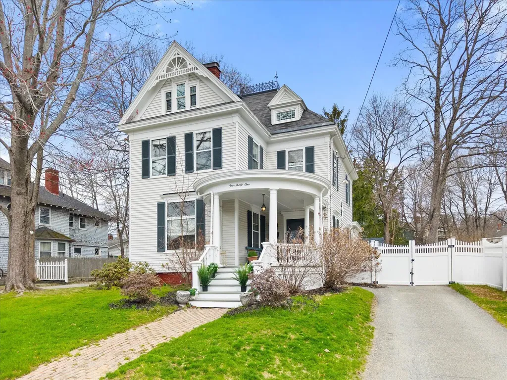 431 Hammond Street Bangor ME 04401