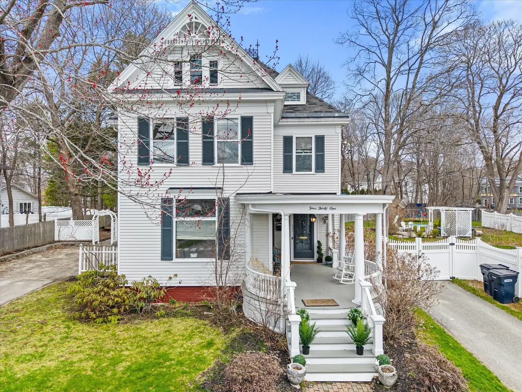 431 Hammond Street Bangor ME 04401