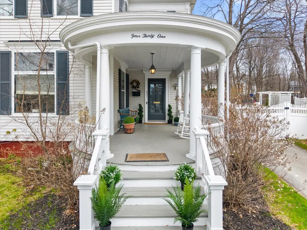 431 Hammond Street Bangor ME 04401