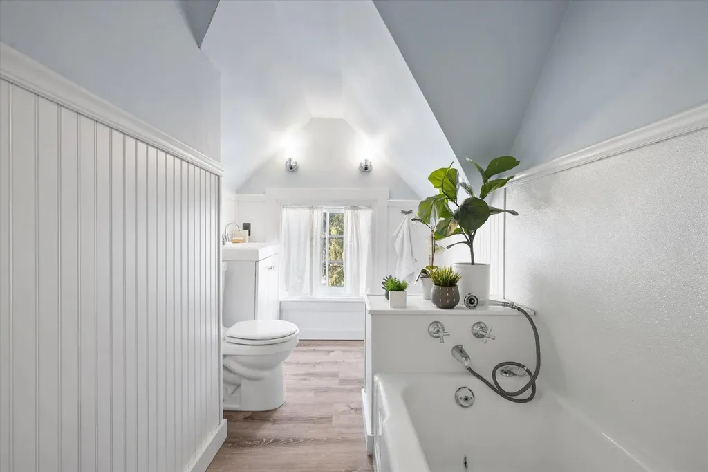 431 Hammond Street Bangor ME 04401