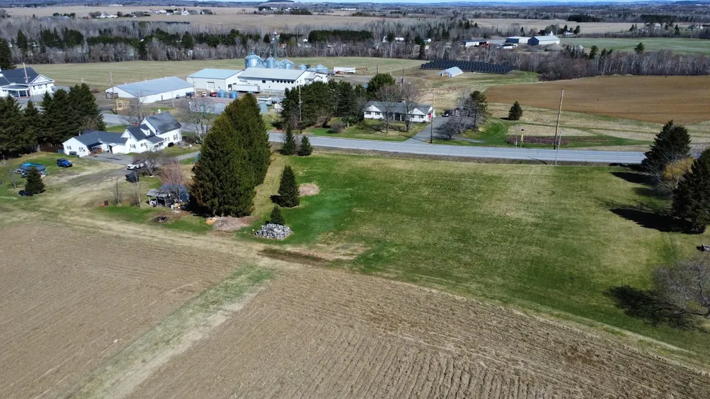 1616 Main Street Mapleton ME 04757