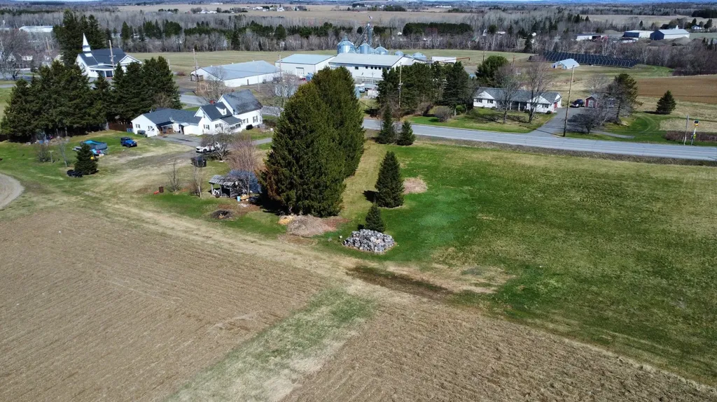 1616 Main Street Mapleton ME 04757