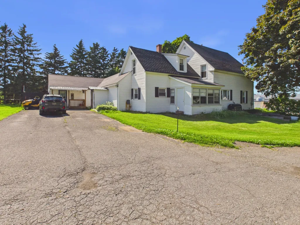 1616 Main Street Mapleton ME 04757